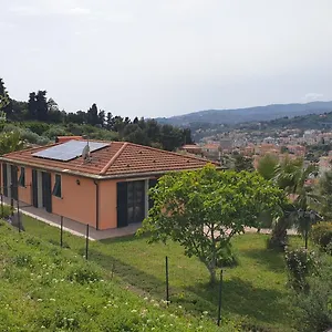 https://villa-lazzarini-appartamento-rosella-in-villa-con.hotelitalianriviera.com