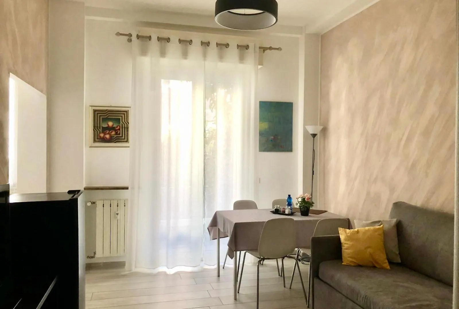 Lovely 2 Room Apartment With Small Garden Milan 0*,