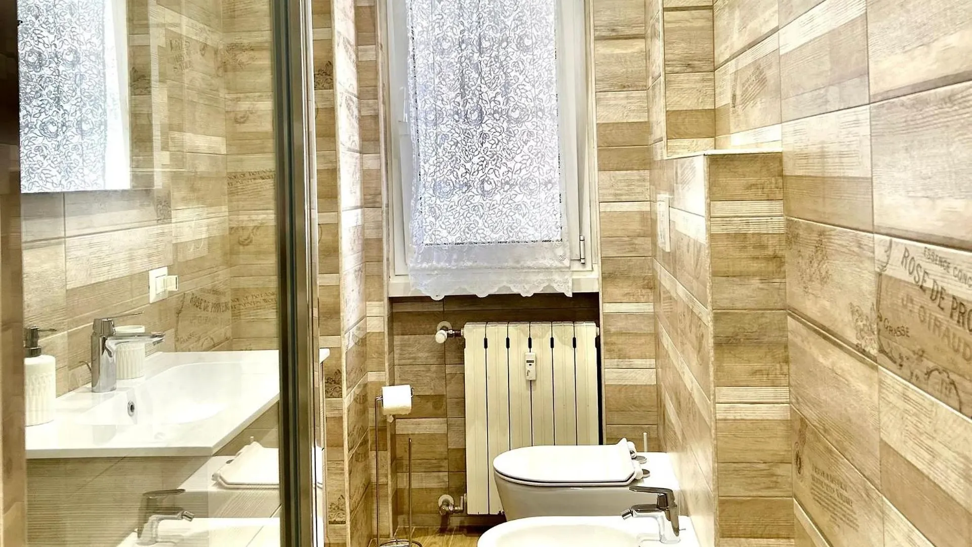 Lovely 2 Room Apartment With Small Garden Milan